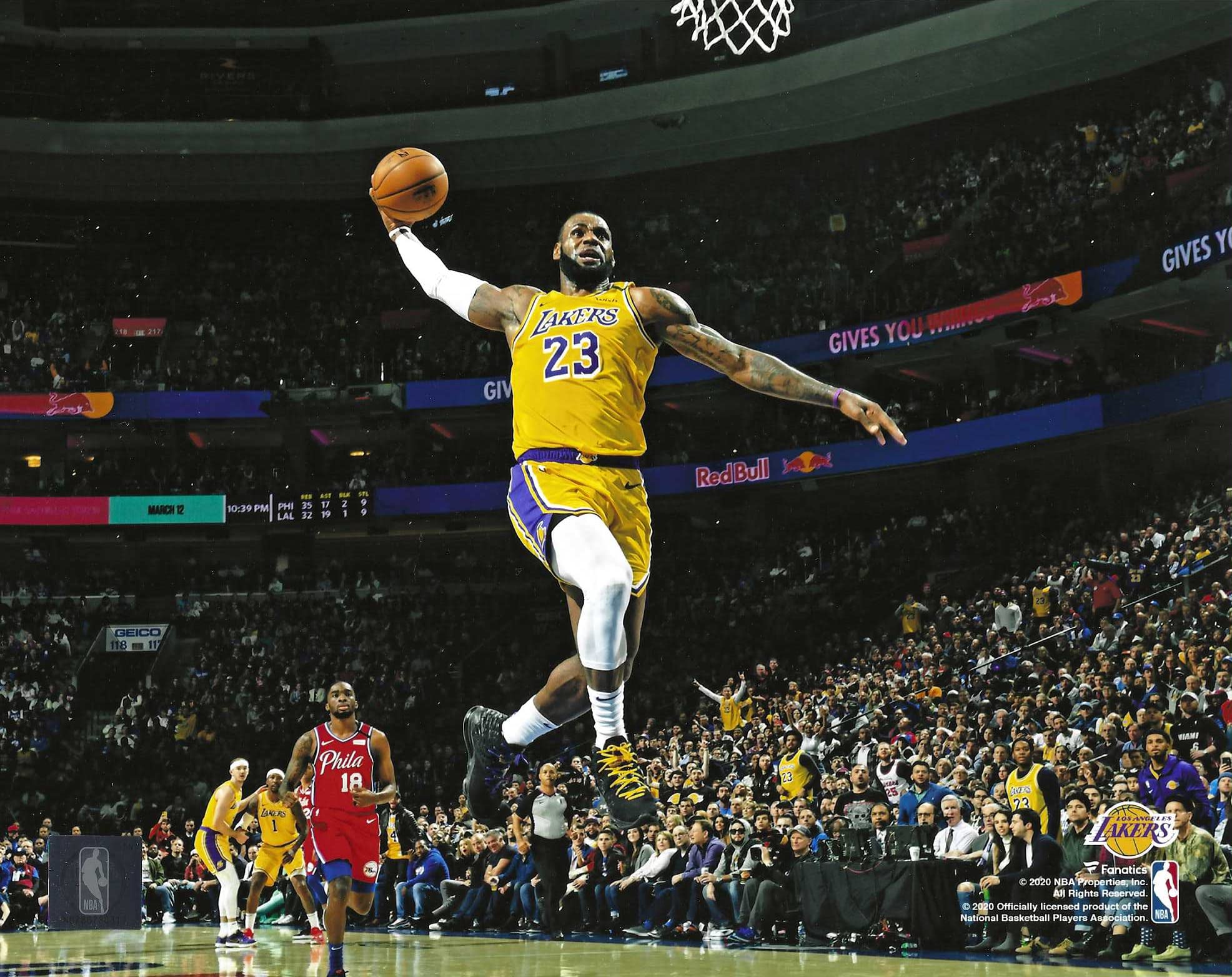 Los Angeles Lakers LeBron James Slam Dunk Photo. 8x10 Photo Picture at  Amazon's Sports Collectibles Store