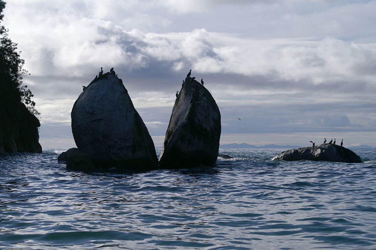 Split Apple Rock, New Zealand