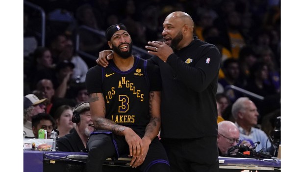 Anthony Davis, Lakers benefitting from more organized offense – Orange  County Register