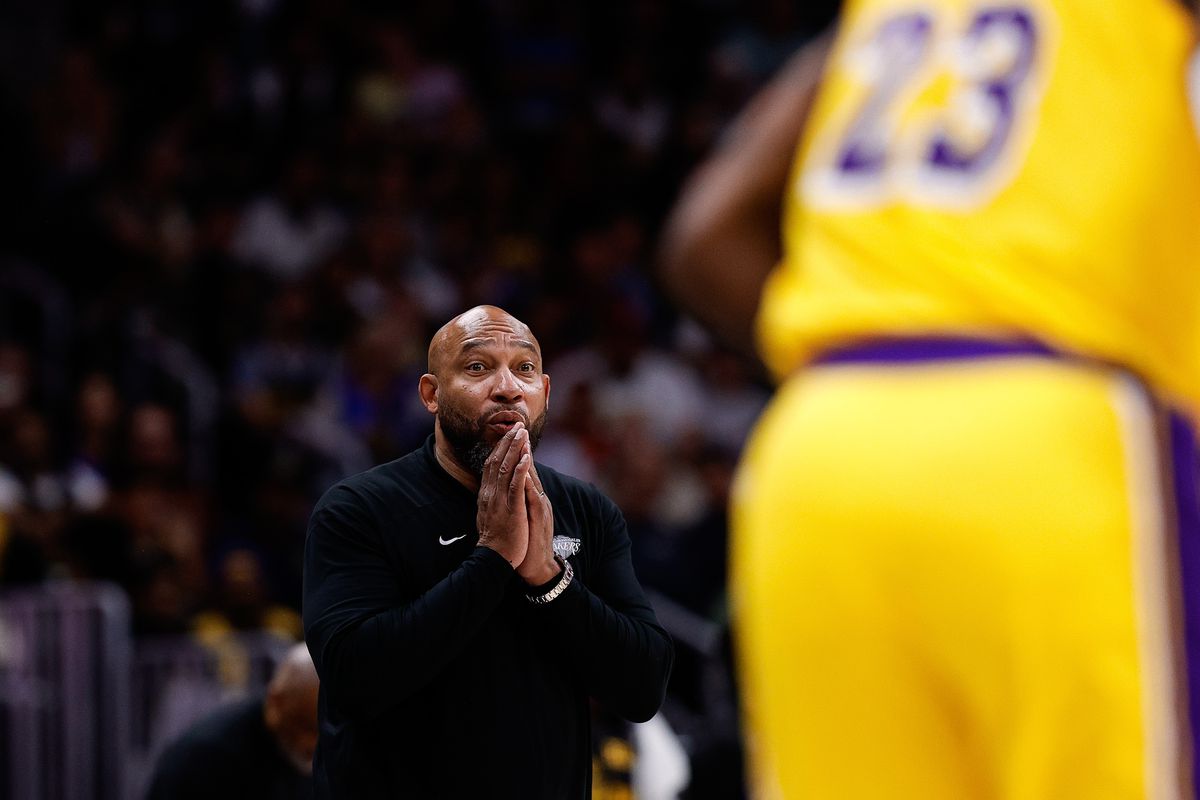 Lakers Rumors: Darvin Ham 'likely' to be fired 'by end of the week' -  Silver Screen and Roll