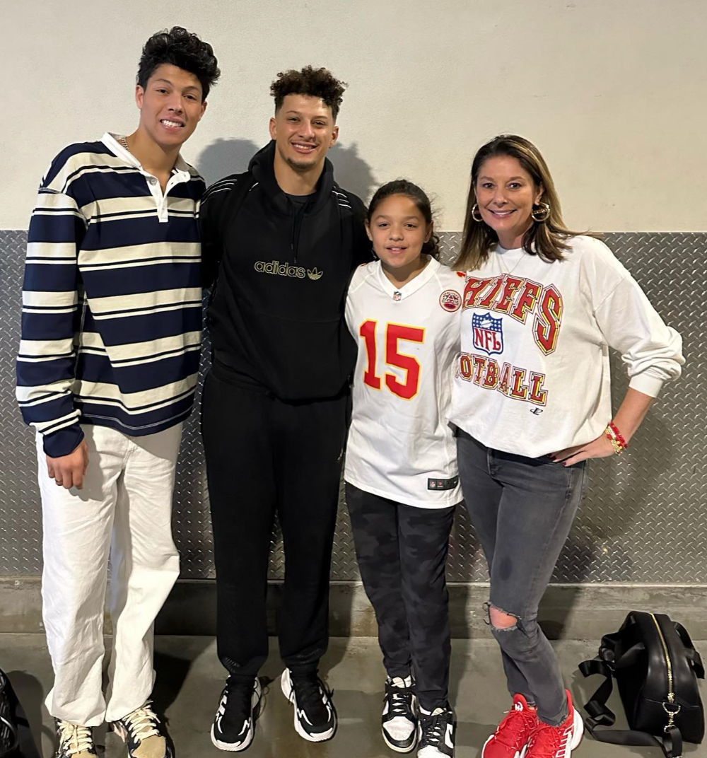 Touchdown for Mom: Patrick Mahomes Scores Big with Heartwarming Mother ...