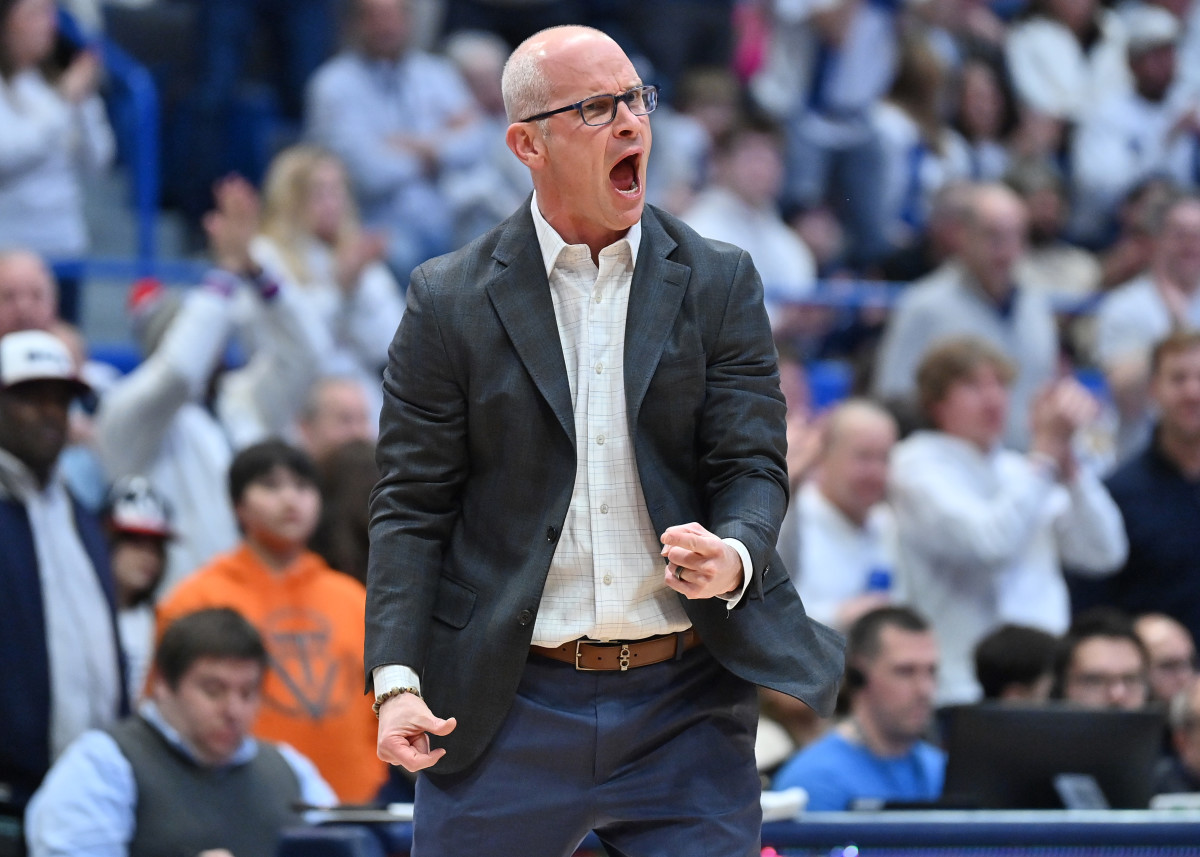 Former Division 1 Coach Knows Who Will Replace Dan Hurley At UConn - The  Spun