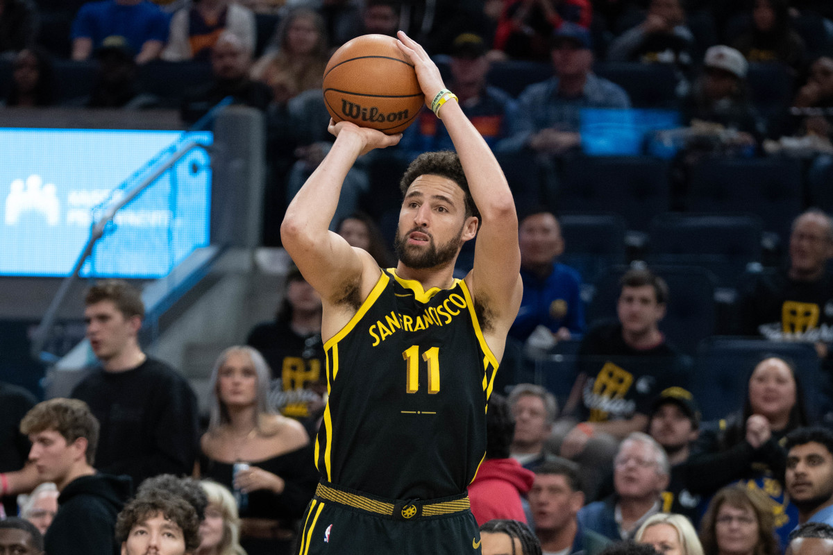 Klay Thompson Says Sabrina Ionescu Will Beat Stephen Curry In Their 3-Point Contest: "I Got The Bay Area's Finest"